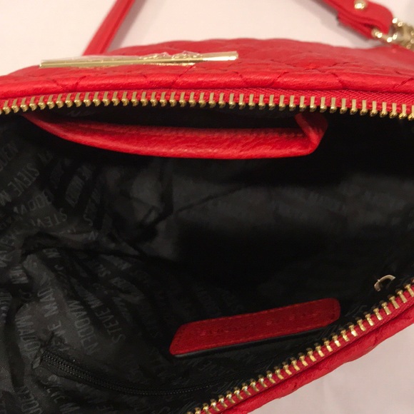 Steve Madden Quilted Dome Crossbody Bag - Picture 5 of 5